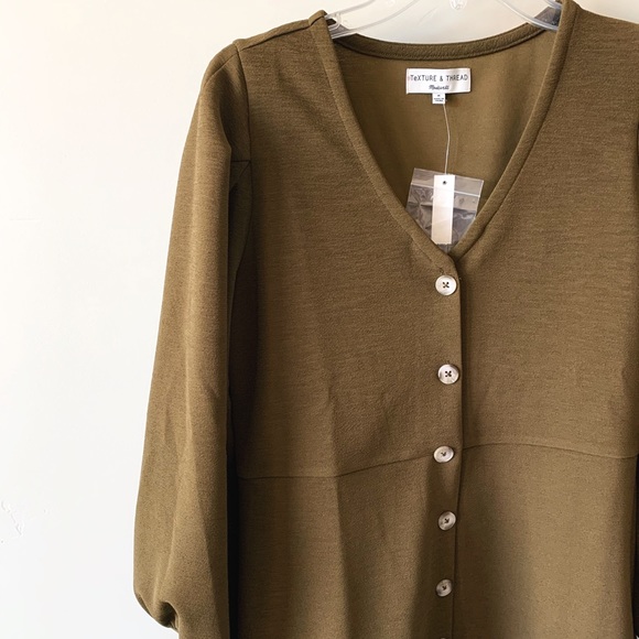 Texture & Thread Balloon-Sleeve Dress - Picture 6 of 11